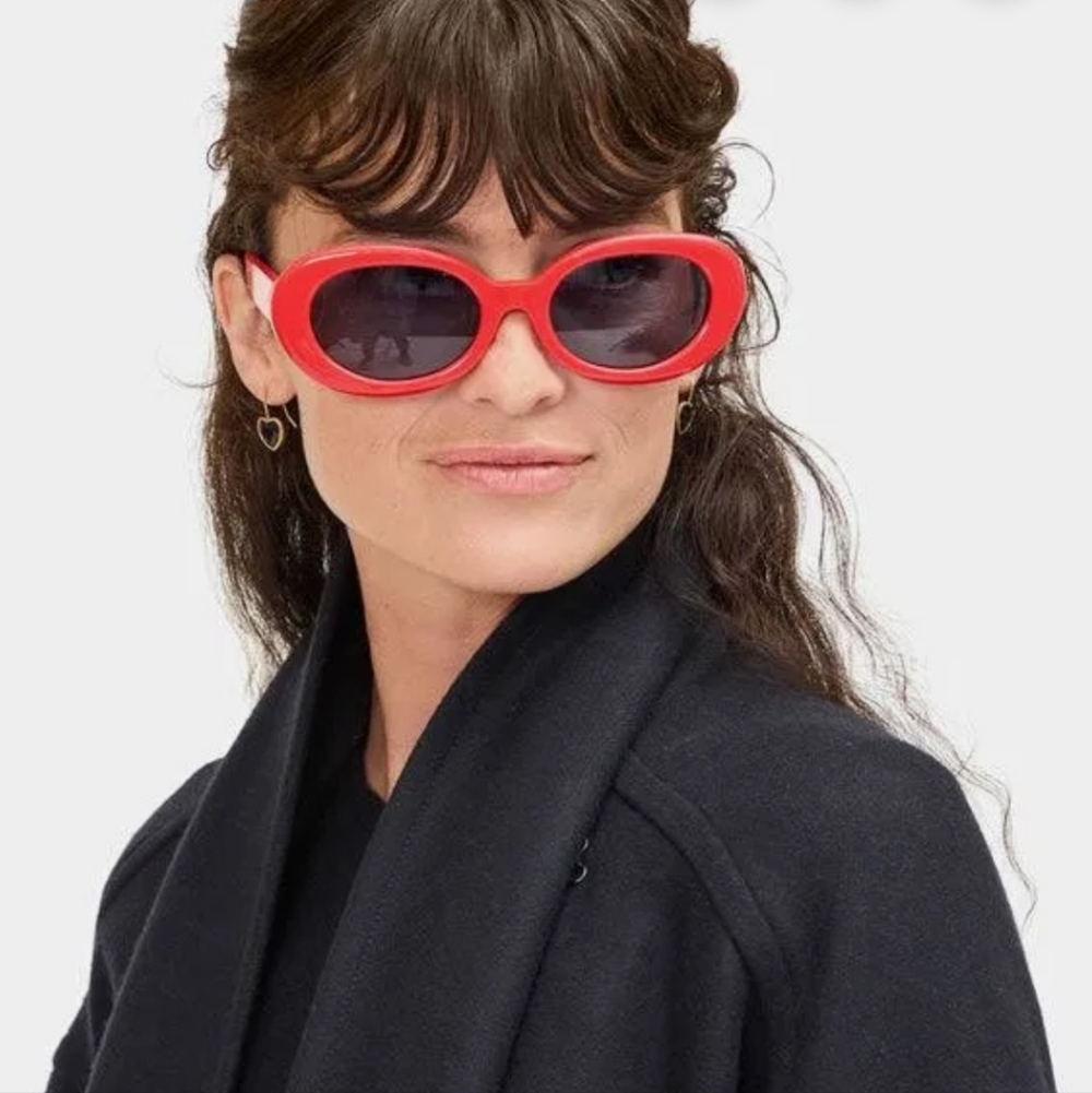 Clare V -Julia Sunglasses in Poppy Red